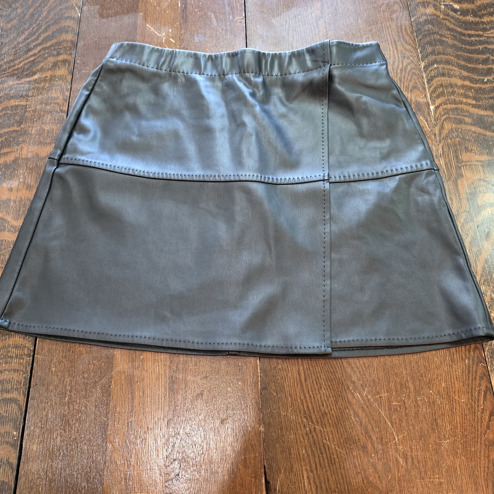Max Studio Black Faux Leather Split Front Mini Skirt Large